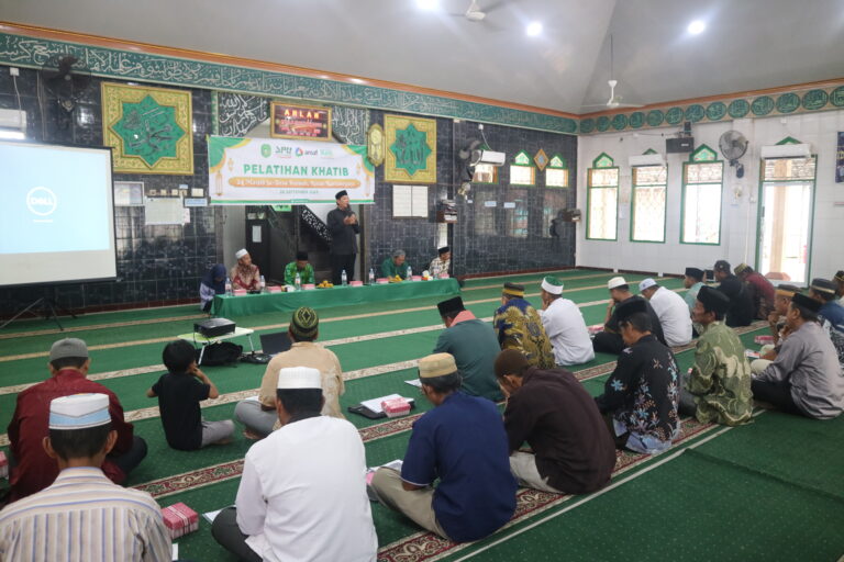 Pelatihan Khatib Perdana di Desa Batuah, Libatkan 24 Masjid