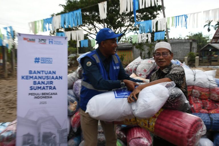 Bantuan Kasur dan Bantal Disalurkan untuk Penyintas Banjir di Pidie Jaya