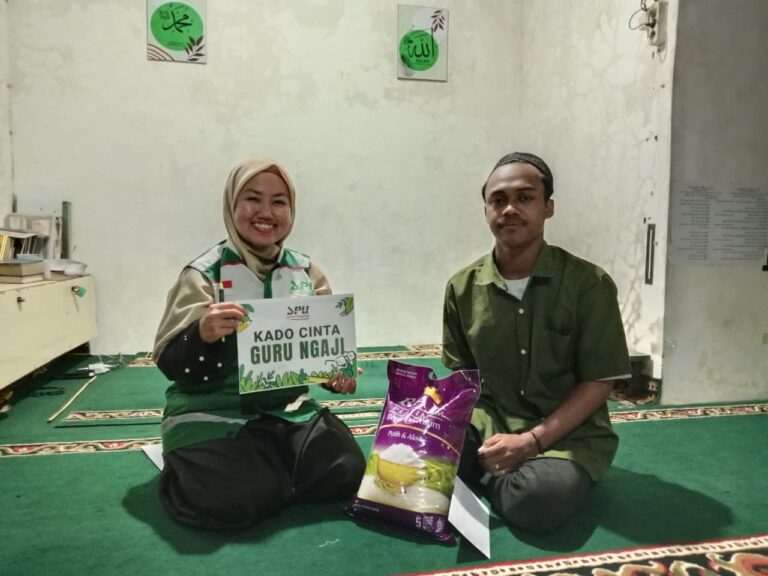 Kado Cinta untuk Guru Ngaji, Apresiasi yang Menghangatkan Hati