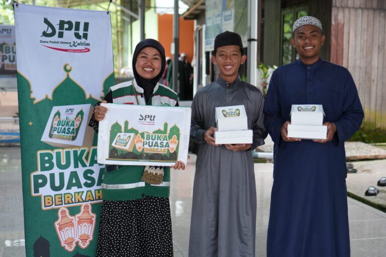 Senyum Santri Mantabaa Warnai Program Buka Puasa Berkah