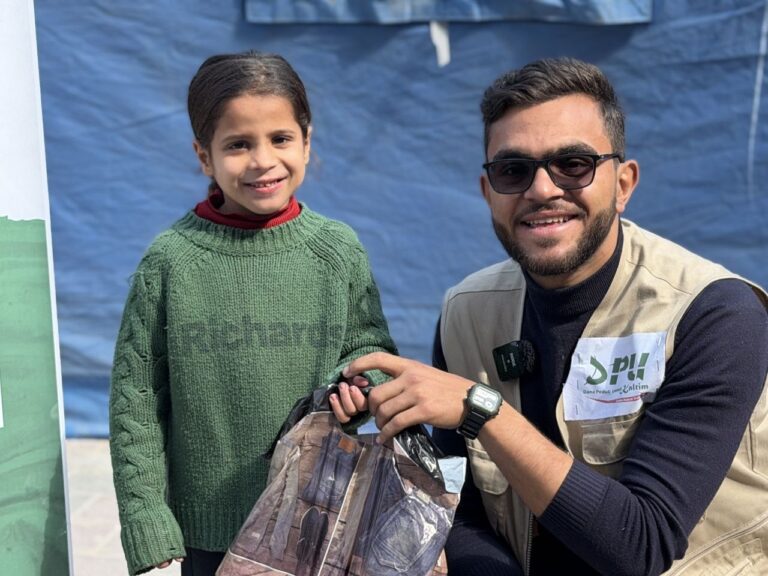 Dari Kaltim untuk Palestina: Hadirkan Senyum Lebaran bagi Anak-Anak Gaza