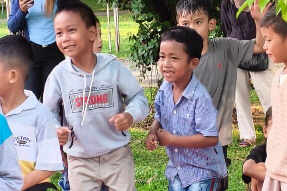 [kukar] dongeng sambil berbagi gizi di taman pintar tenggarong