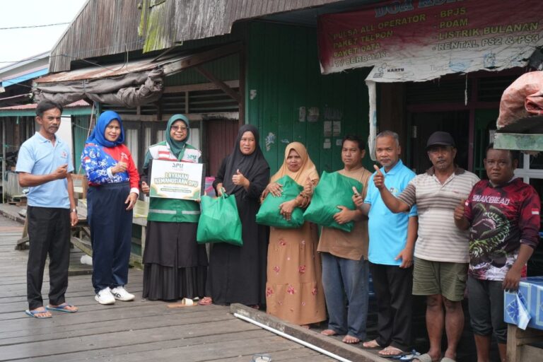 LAZ DPU Kaltim Salurkan Bantuan Kemanusiaan bagi Korban Longsor di Desa Embalut