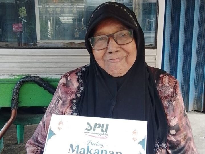Keberkahan Muharram Menyapa Santri dan Masyarakat Lewat 55 Paket Makanan
